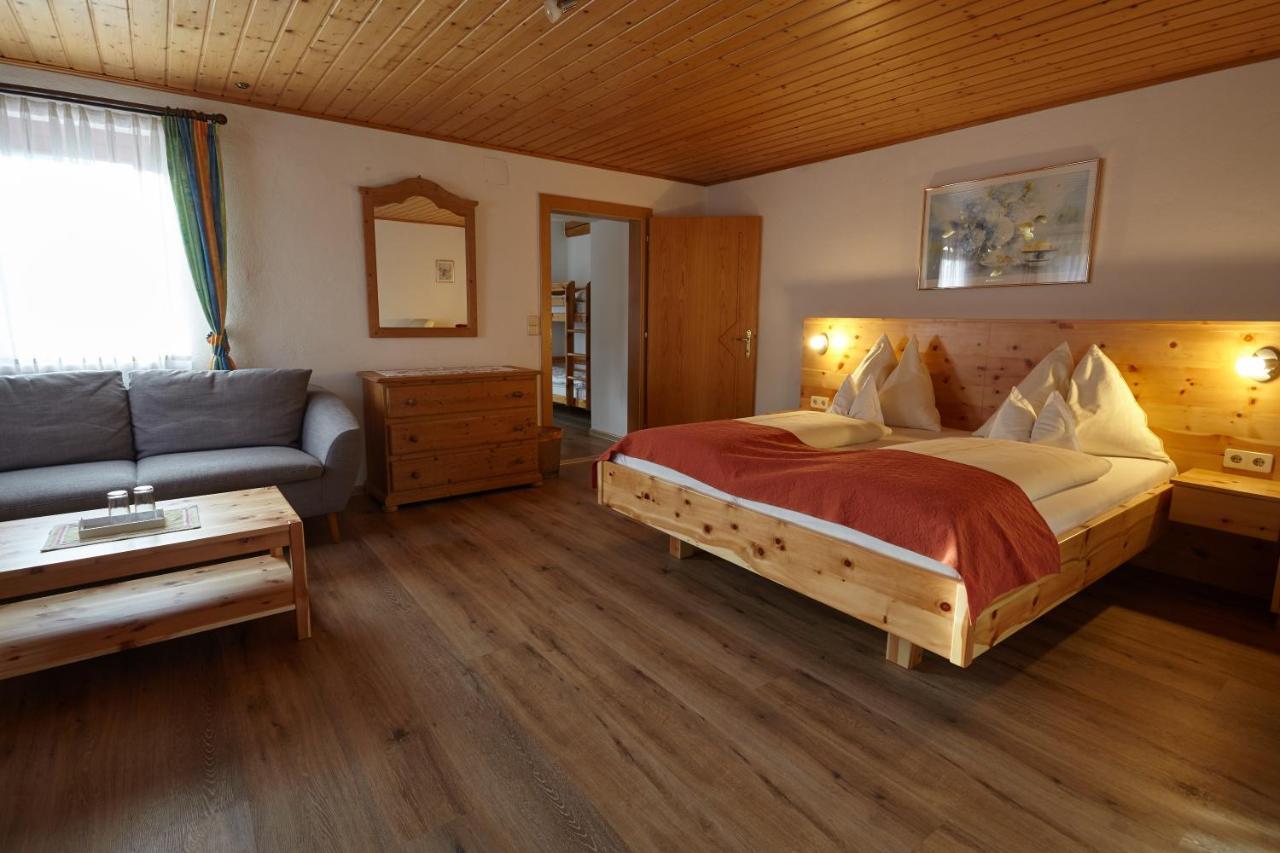 Sportbauernhof - Gasthaus Hochalmblick Айзентраттен Экстерьер фото